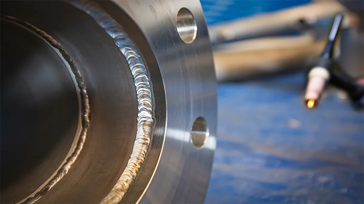 Stainless Steel Meets Art: Translating Metal into Visual Poetry